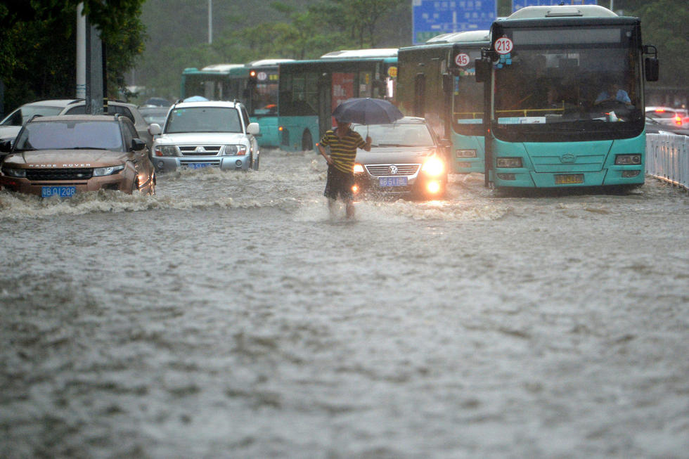 食品傳送帶廠家：廣東強降雨，你的快遞還好嗎